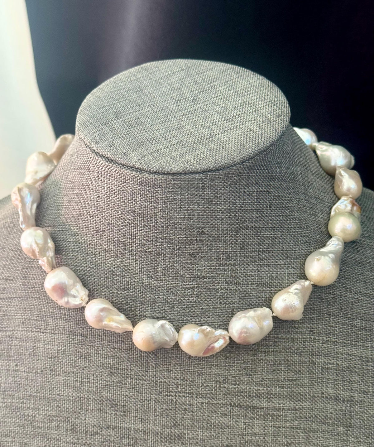 Chunky Baroque Pearl Necklace, High Quality fire ball baroque pearls. Removable pendant. Custom lengh.