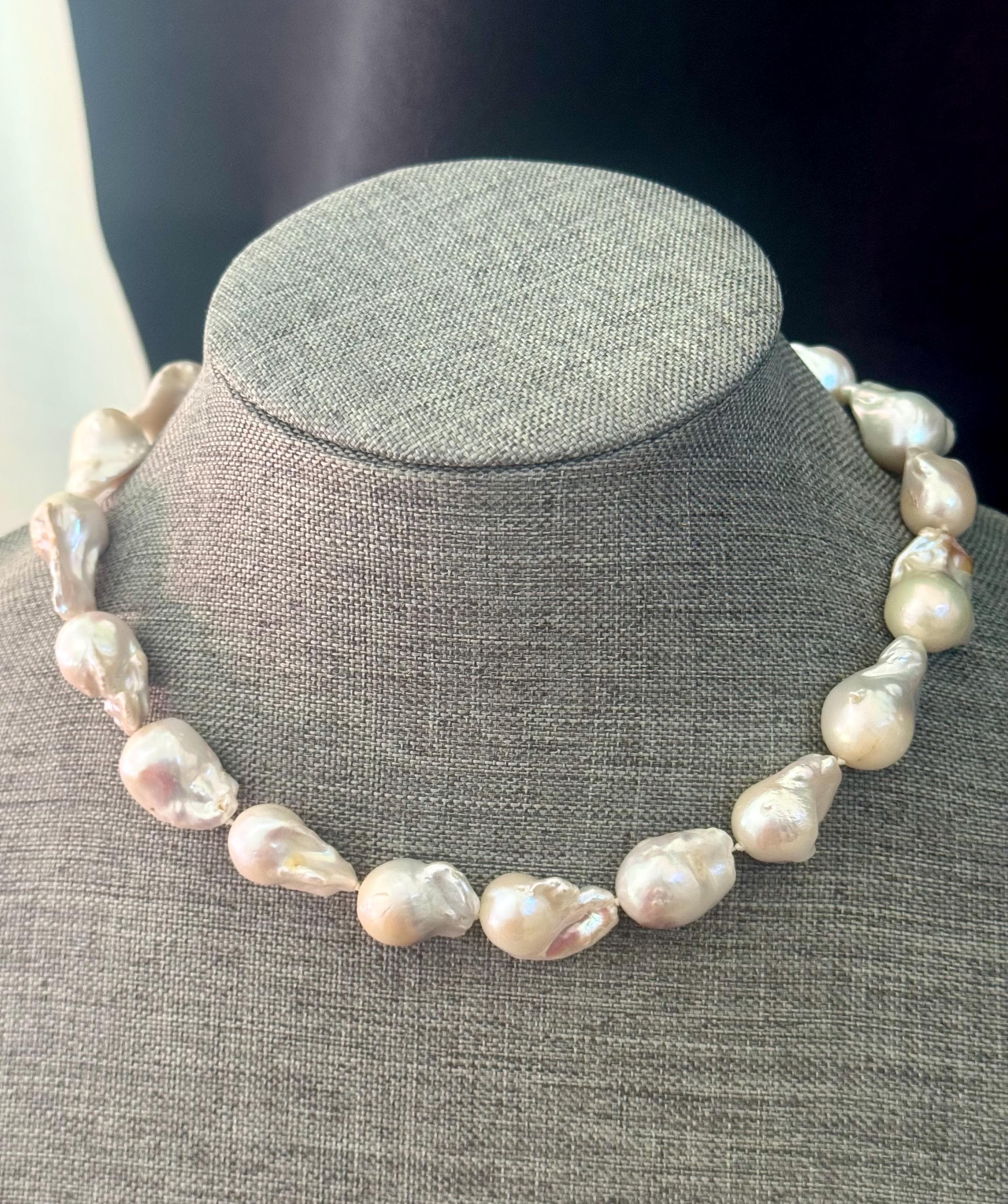 Chunky Baroque Pearl Necklace, High Quality fire ball baroque pearls. Removable pendant. Custom lengh.